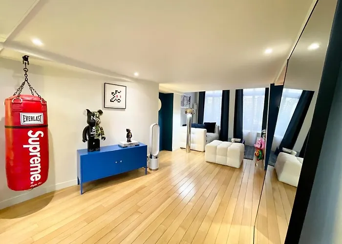 Design And Artistic Loft Marais Apartment Paris