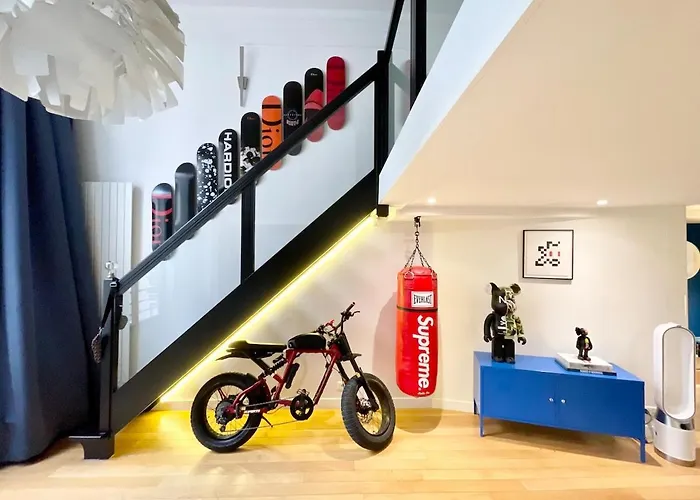 Design And Artistic Loft Marais * Parijs